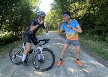 L’ascension de l’Alpe d’Huez : 1 cycliste vs 1 runner