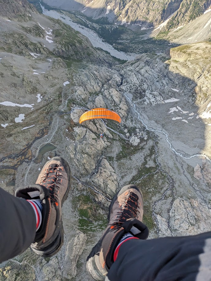 test des chaussures de randonnée Salewa Alp Trainer 2 Mid GTX en parapente